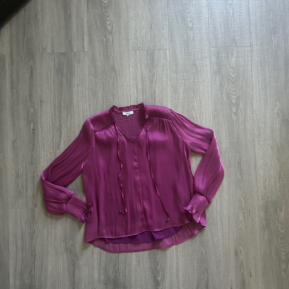 Fate Shiny Pleated Pink V-Neck Top